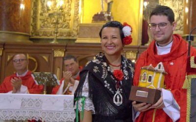 D. Saúl Sánchez Fernández, Vicario sacerdotal de Nuestra Señora de la Asunción, homenajeado y nombrado Hermano Honorífico por la Hermandad de San Bartolomé Apóstol