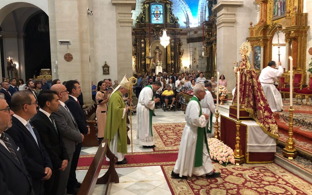 EL PRESIDENTE DE LA HERMANDAD EN LA MISA EN HONOR A LA PATRONA DE CIEZA